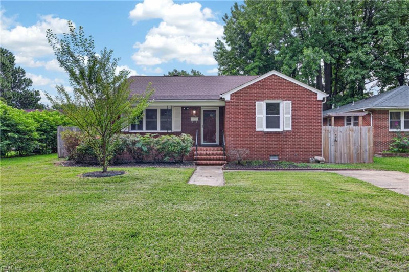 Photo 1 of 30 residential for sale in Chesapeake virginia