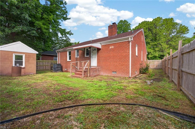 Photo 26 of 30 residential for sale in Chesapeake virginia