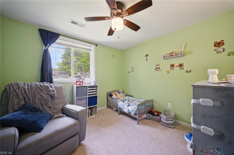 Photo 18 of 34 residential for sale in Hampton virginia