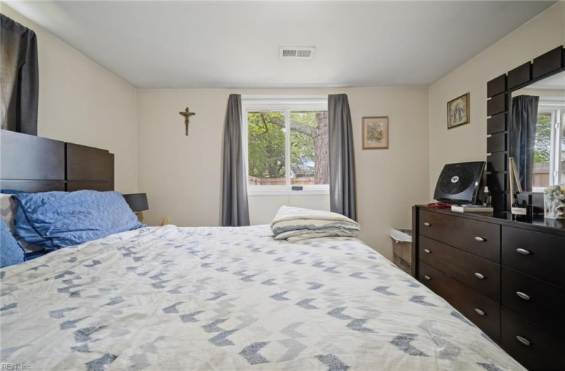 Photo 20 of 34 residential for sale in Hampton virginia