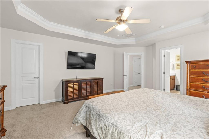 Photo 16 of 34 residential for sale in Chesapeake virginia