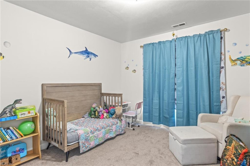 Photo 20 of 34 residential for sale in Chesapeake virginia