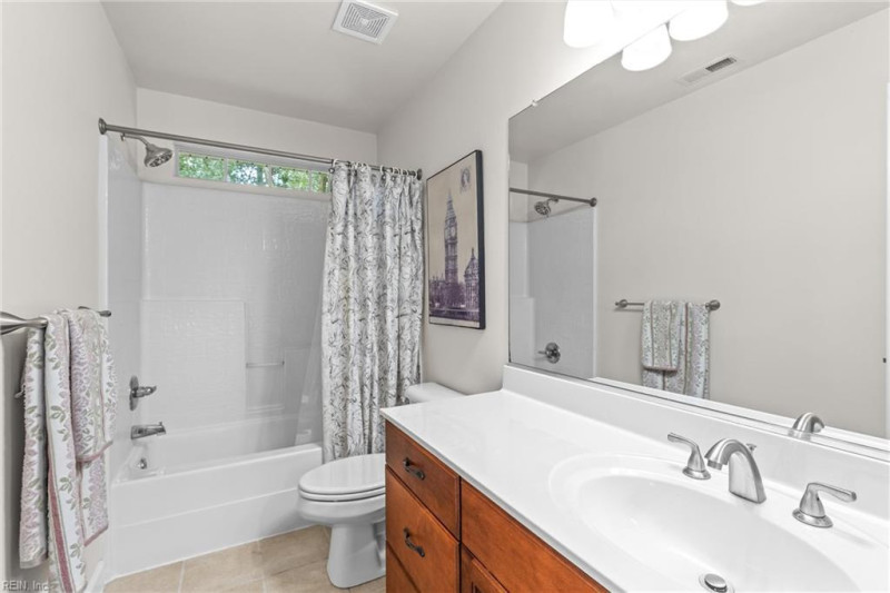 Photo 21 of 34 residential for sale in Chesapeake virginia