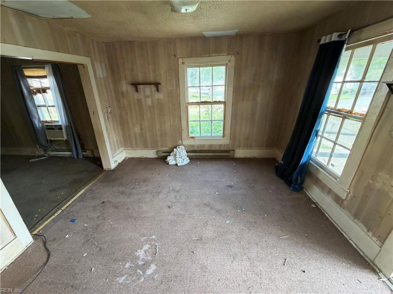 Photo 4 of 26 residential for sale in Suffolk virginia Photo 4 of 26 residential for sale in Suffolk virginia
