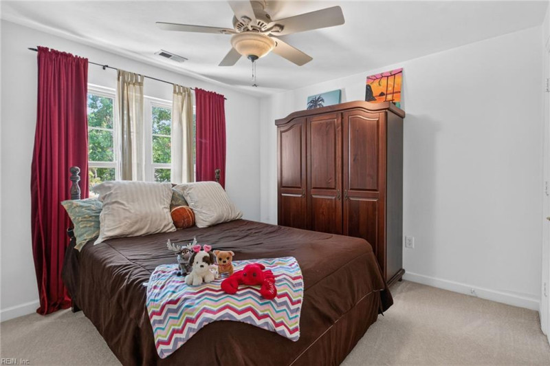 Photo 33 of 50 residential for sale in Chesapeake virginia