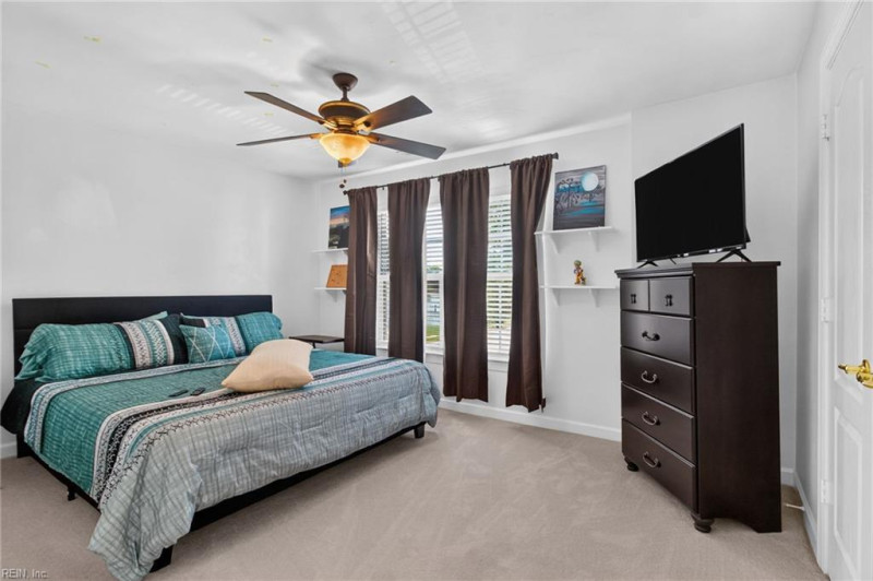 Photo 36 of 50 residential for sale in Chesapeake virginia