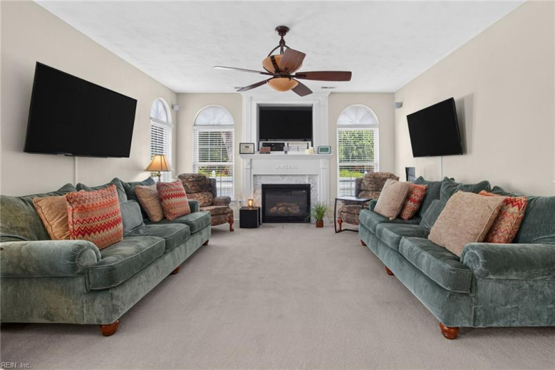 Photo 7 of 50 residential for sale in Chesapeake virginia