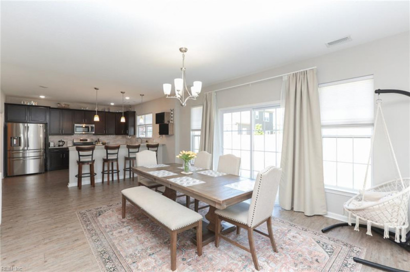 Photo 16 of 45 residential for sale in Chesapeake virginia
