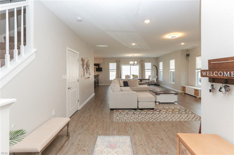 Photo 7 of 45 residential for sale in Chesapeake virginia