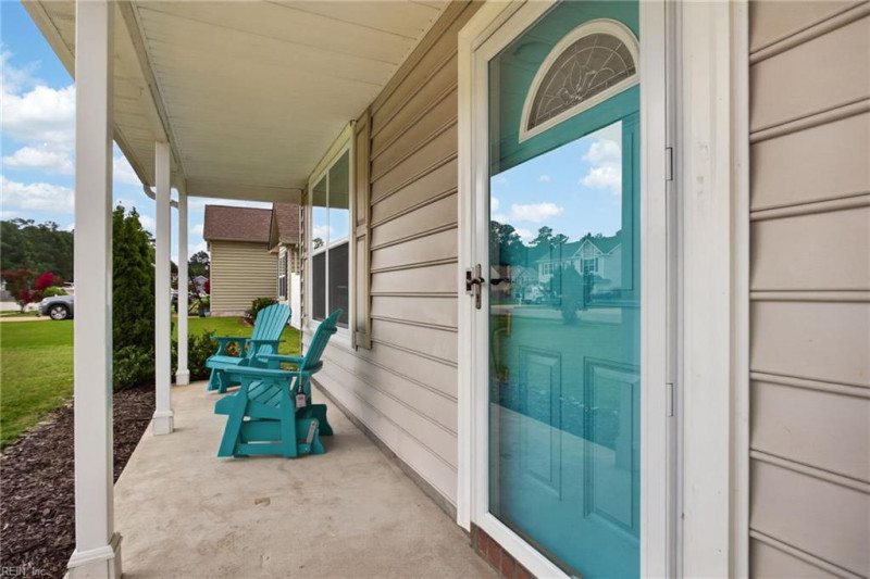 Photo 3 of 28 residential for sale in Gloucester County virginia