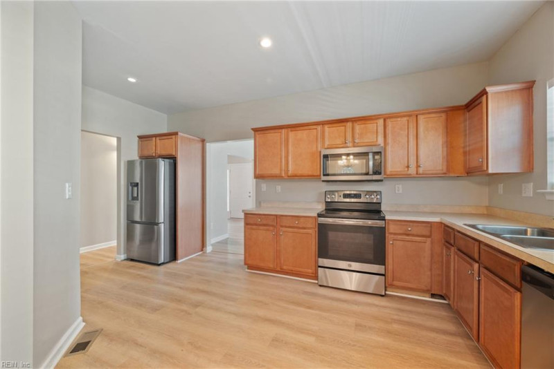Photo 11 of 47 residential for sale in Norfolk virginia Photo 11 of 47 residential for sale in Norfolk virginia