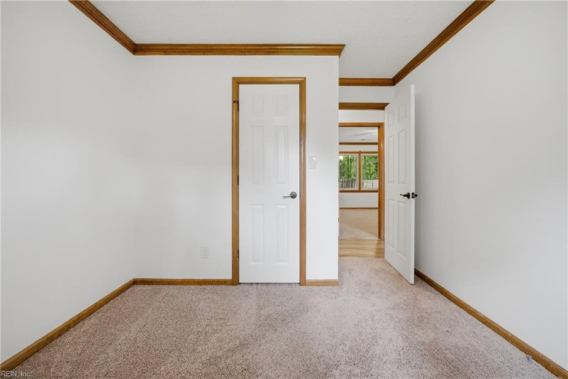 Photo 12 of 22 residential for sale in Chesapeake virginia