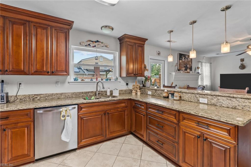 Photo 6 of 36 residential for sale in Virginia Beach virginia Photo 6 of 36 residential for sale in Virginia Beach virginia
