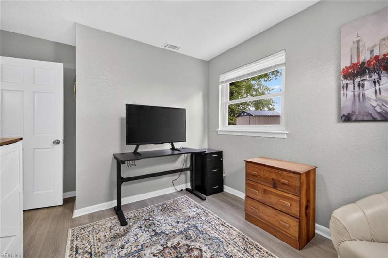Photo 25 of 38 residential for sale in Virginia Beach virginia