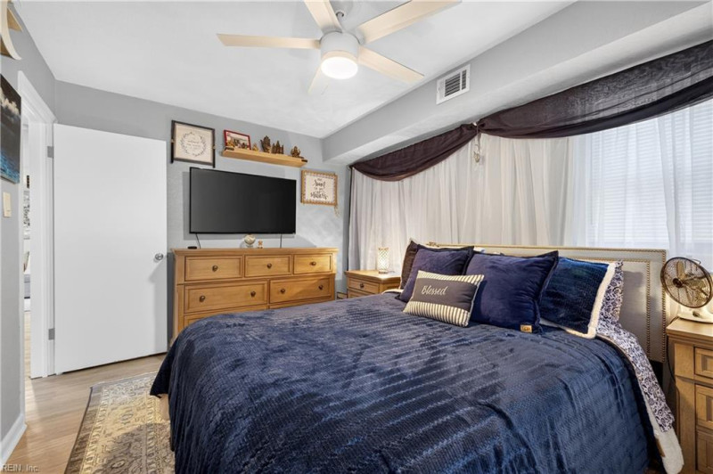 Photo 28 of 38 residential for sale in Virginia Beach virginia