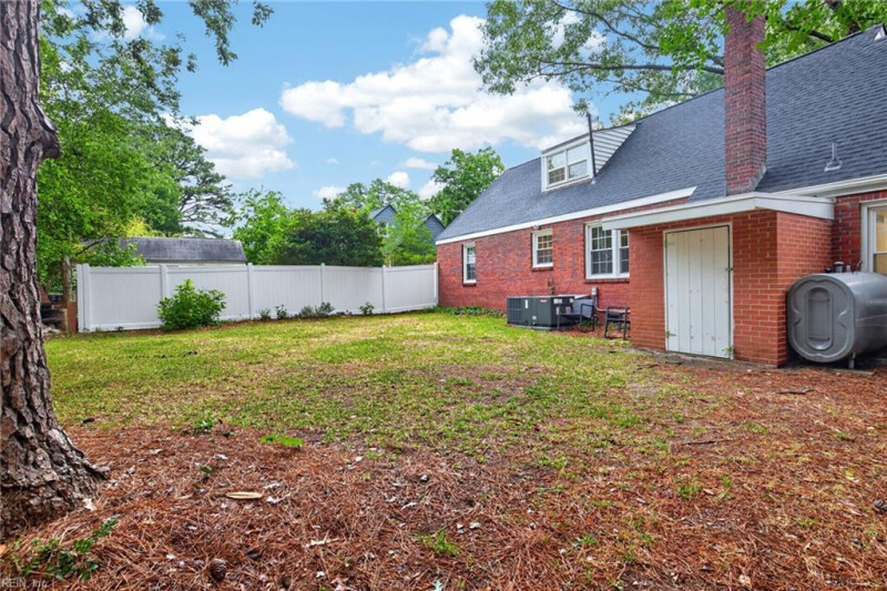 Photo 32 of 34 residential for sale in Norfolk virginia Photo 32 of 34 residential for sale in Norfolk virginia
