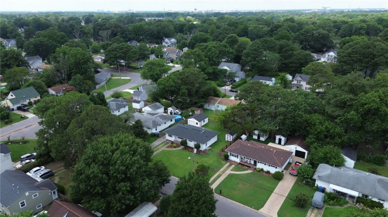 Photo 35 of 39 residential for sale in Chesapeake virginia Photo 35 of 39 residential for sale in Chesapeake virginia