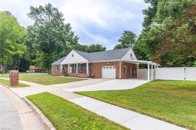 Photo 2 of 50 residential for sale in Chesapeake virginia