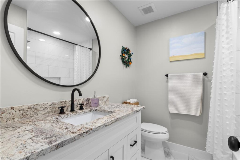 Photo 27 of 50 residential for sale in Chesapeake virginia