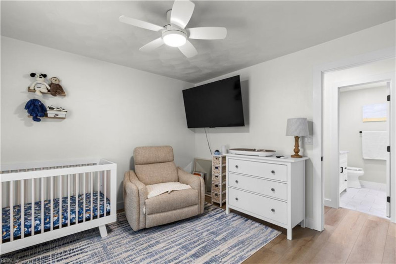 Photo 32 of 50 residential for sale in Chesapeake virginia