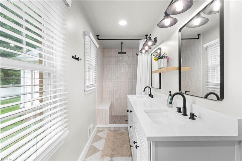 Photo 40 of 50 residential for sale in Chesapeake virginia