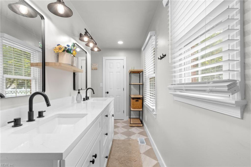 Photo 42 of 50 residential for sale in Chesapeake virginia