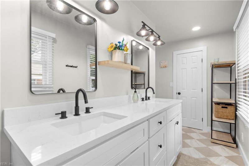 Photo 43 of 50 residential for sale in Chesapeake virginia
