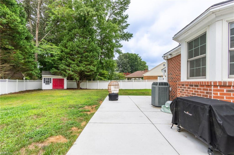 Photo 44 of 50 residential for sale in Chesapeake virginia