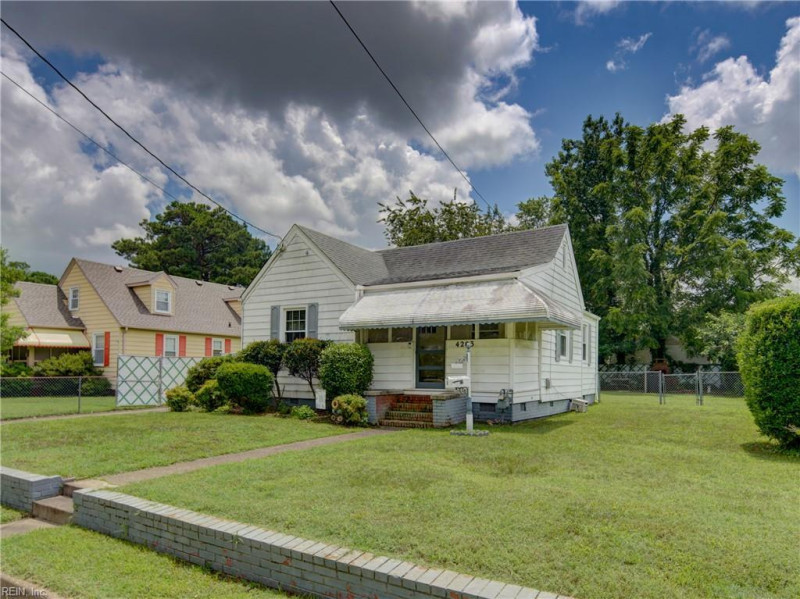 Photo 3 of 24 residential for sale in Portsmouth virginia Photo 3 of 24 residential for sale in Portsmouth virginia