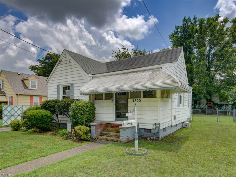 Photo 4 of 24 residential for sale in Portsmouth virginia Photo 4 of 24 residential for sale in Portsmouth virginia