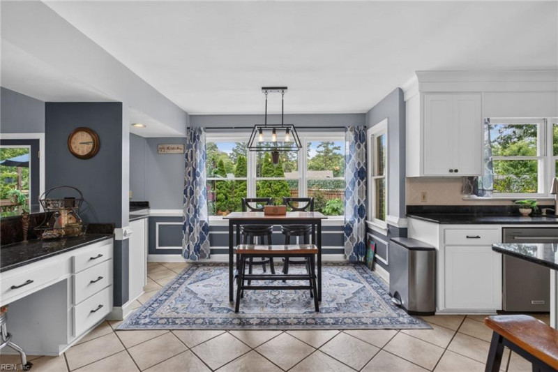 Photo 14 of 46 residential for sale in Chesapeake virginia