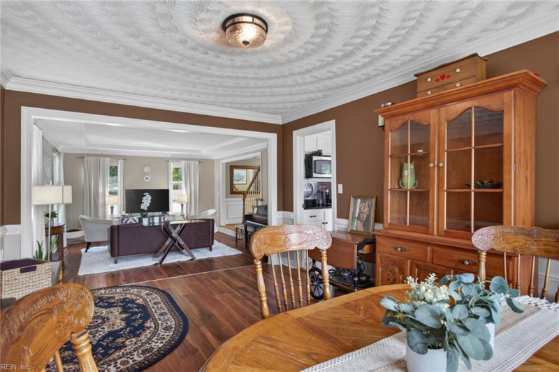 Photo 24 of 46 residential for sale in Chesapeake virginia