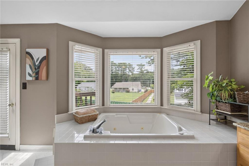 Photo 32 of 46 residential for sale in Chesapeake virginia