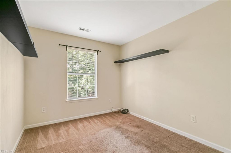 Photo 7 of 17 residential for sale in Newport News virginia Photo 7 of 17 residential for sale in Newport News virginia