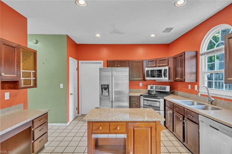 Photo 10 of 50 residential for sale in Newport News virginia Photo 10 of 50 residential for sale in Newport News virginia