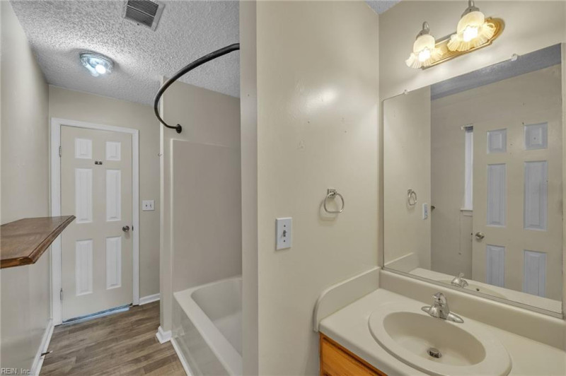 Photo 30 of 50 residential for sale in Newport News virginia Photo 30 of 50 residential for sale in Newport News virginia
