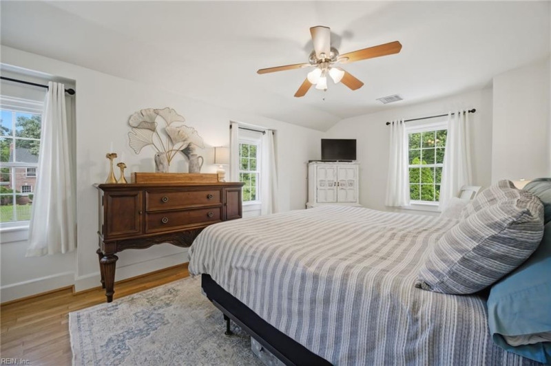 Photo 19 of 29 residential for sale in Norfolk virginia