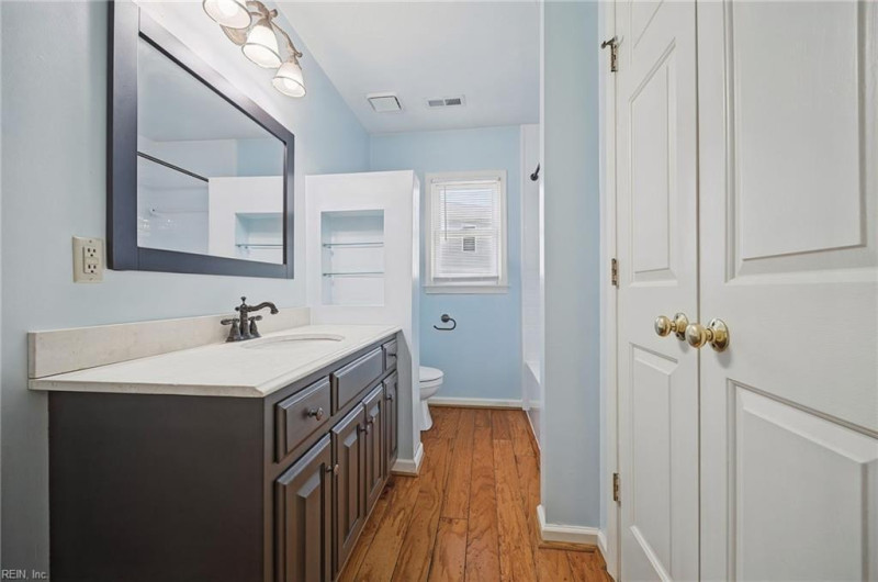 Photo 17 of 30 residential for sale in Suffolk virginia