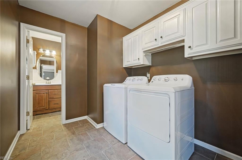 Photo 22 of 30 residential for sale in Suffolk virginia