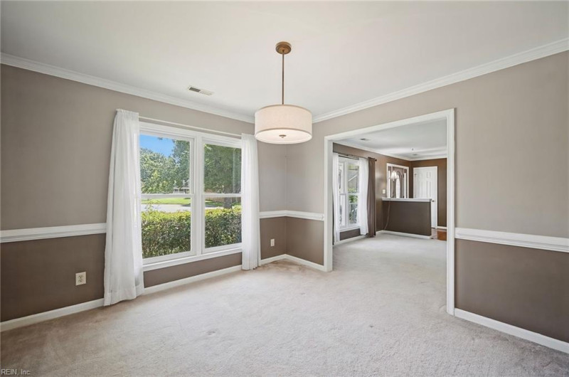 Photo 5 of 30 residential for sale in Suffolk virginia