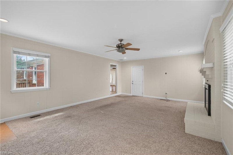 Photo 16 of 39 residential for sale in York County virginia