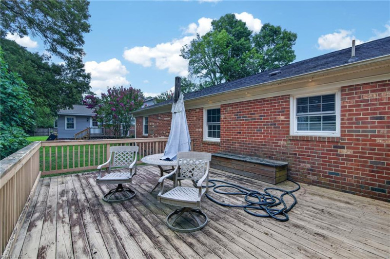 Photo 28 of 39 residential for sale in York County virginia