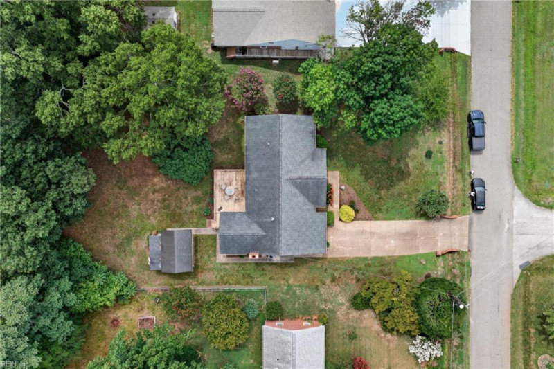 Photo 37 of 39 residential for sale in York County virginia