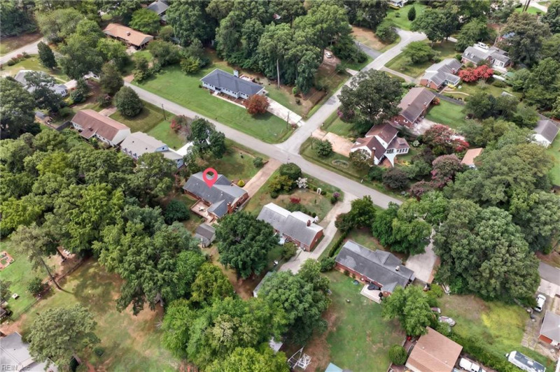 Photo 38 of 39 residential for sale in York County virginia