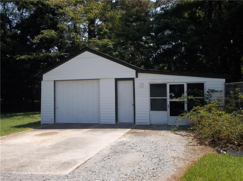 Photo 9 of 49 residential for sale in Southampton County virginia Photo 9 of 49 residential for sale in Southampton County virginia