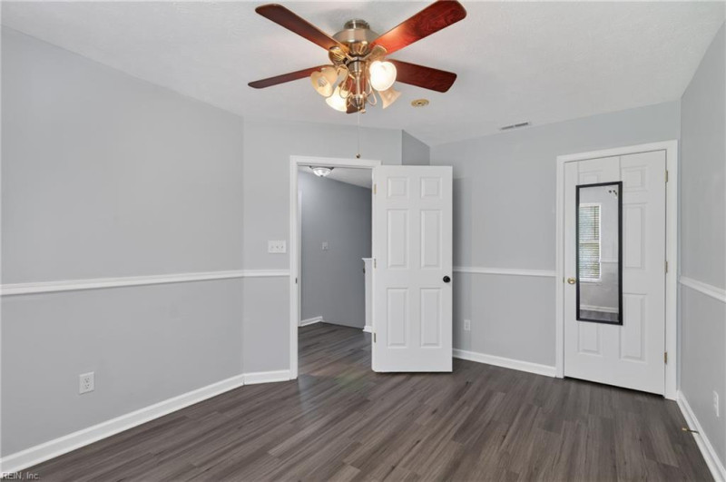 Photo 29 of 48 residential for sale in York County virginia