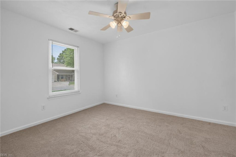 Photo 21 of 25 residential for sale in Chesapeake virginia