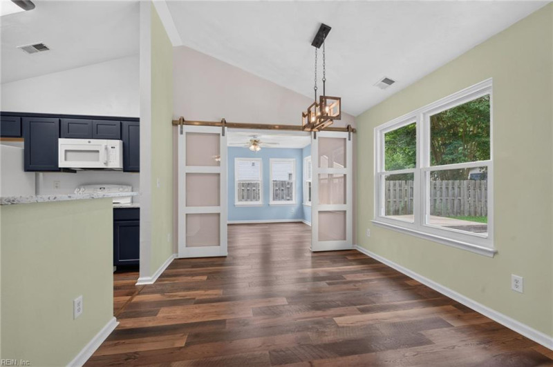 Photo 7 of 25 residential for sale in Chesapeake virginia