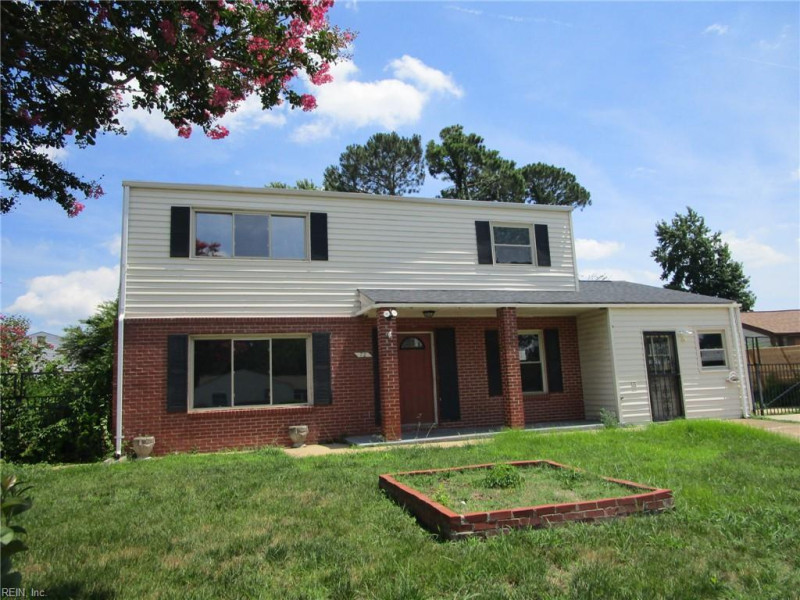 Photo 1 of 21 residential for sale in Hampton virginia
