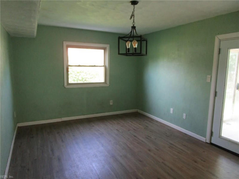Photo 11 of 21 residential for sale in Hampton virginia